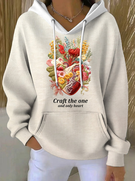 Дамска цветна бродирана суитчър с качулка